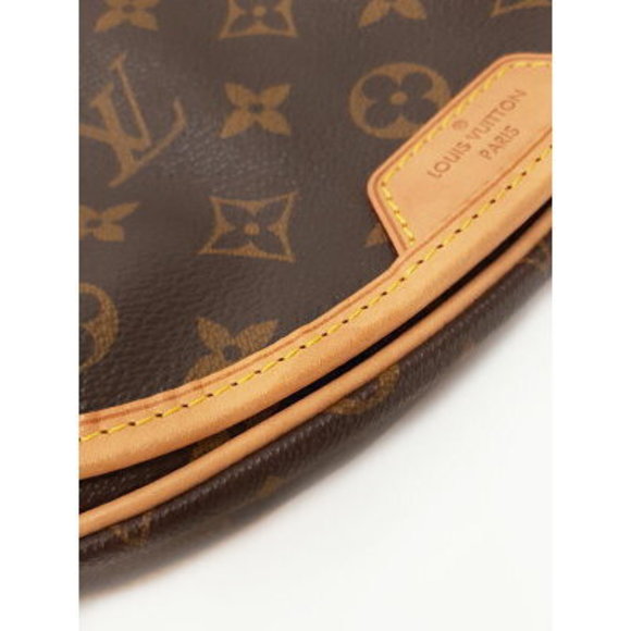 Louis Vuitton Monogram Mnilmontant Shoulder Bag - Picture 5 of 8